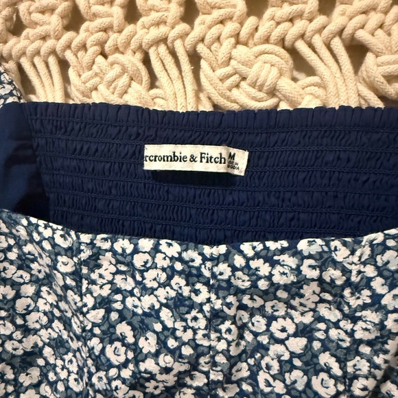 Abercrombie & Fitch Blue Floral Blouse – Square Neck Boho Cropped Puff Sleeve, M - Picture 2 of 2